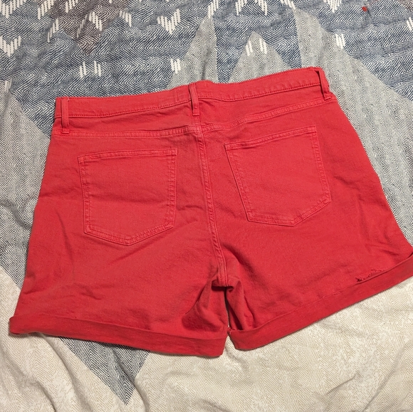 Gap Short - Picture 6 of 7